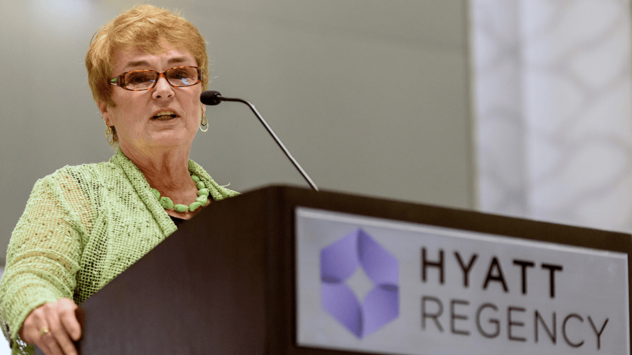 Dr. Belar addresses Council of Representatives at the 2016 convention (Photo © Gene Tewksbury/Big Sun Photography)